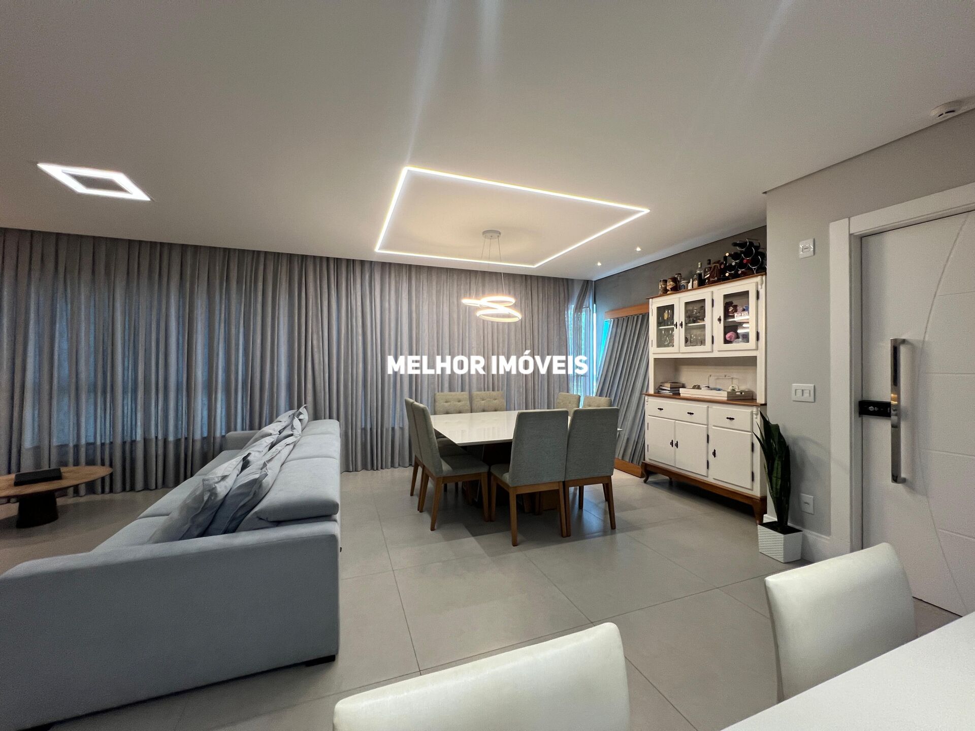Apartamento à venda com 3 quartos, 136m² - Foto 7