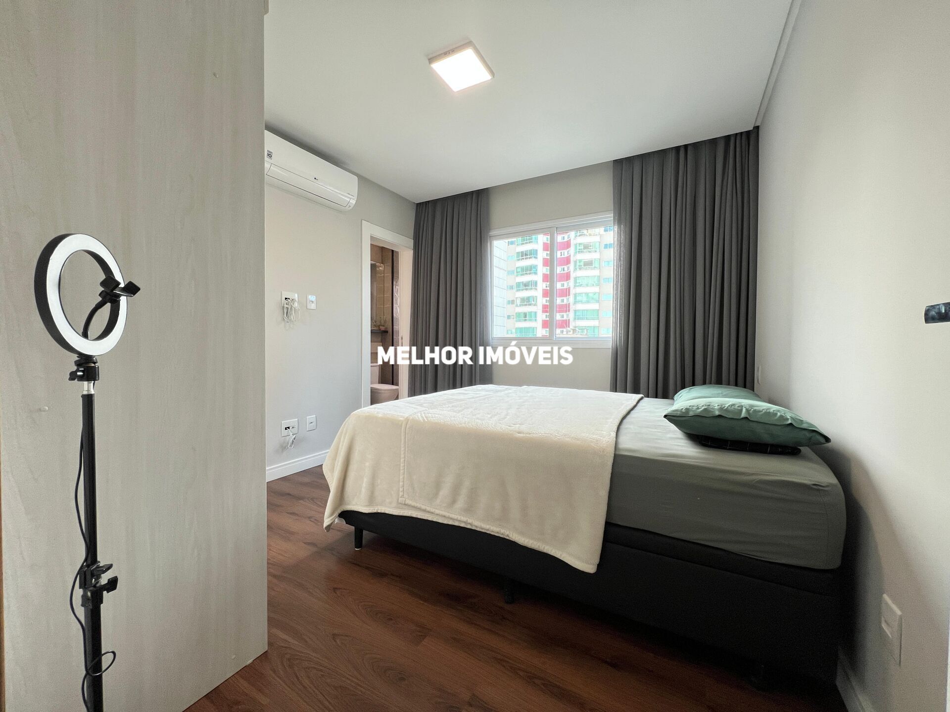 Apartamento à venda com 3 quartos, 136m² - Foto 25