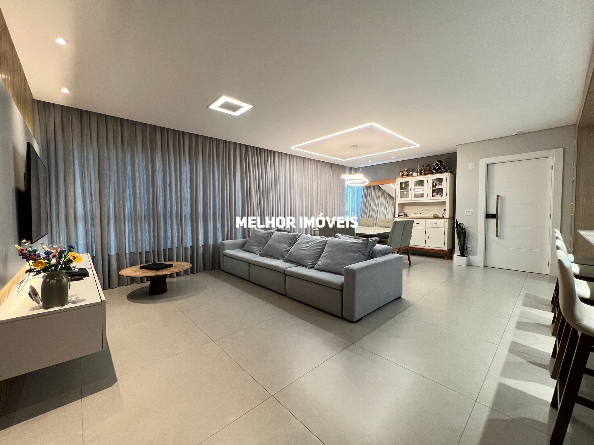 Apartamento à venda com 3 quartos, 136m² - Foto 6