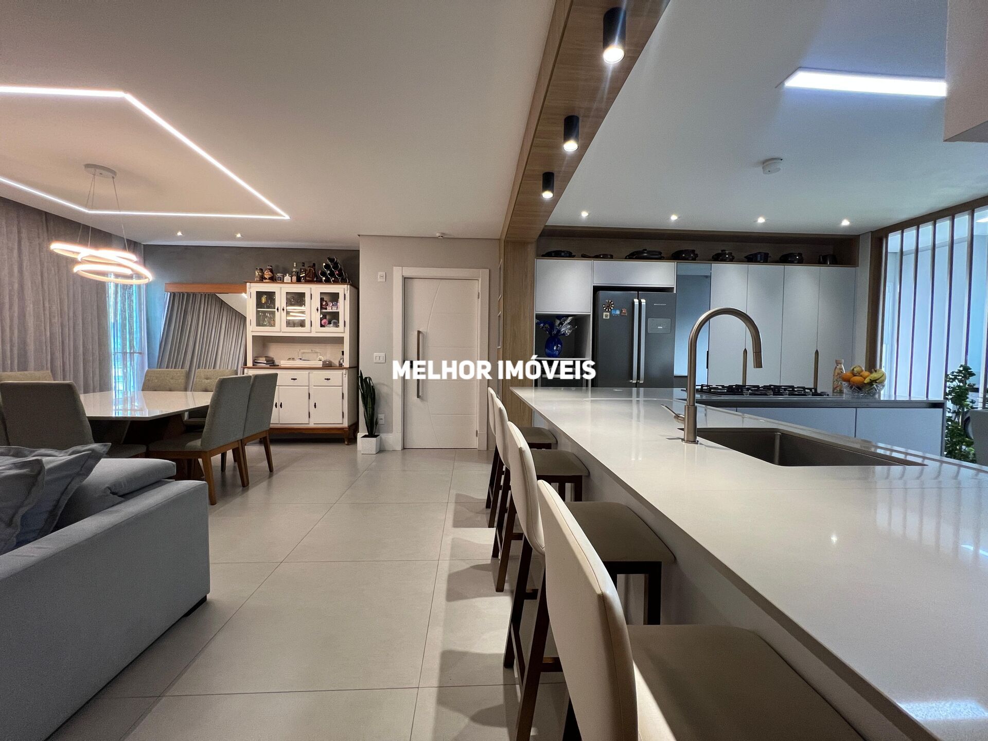 Apartamento à venda com 3 quartos, 136m² - Foto 16