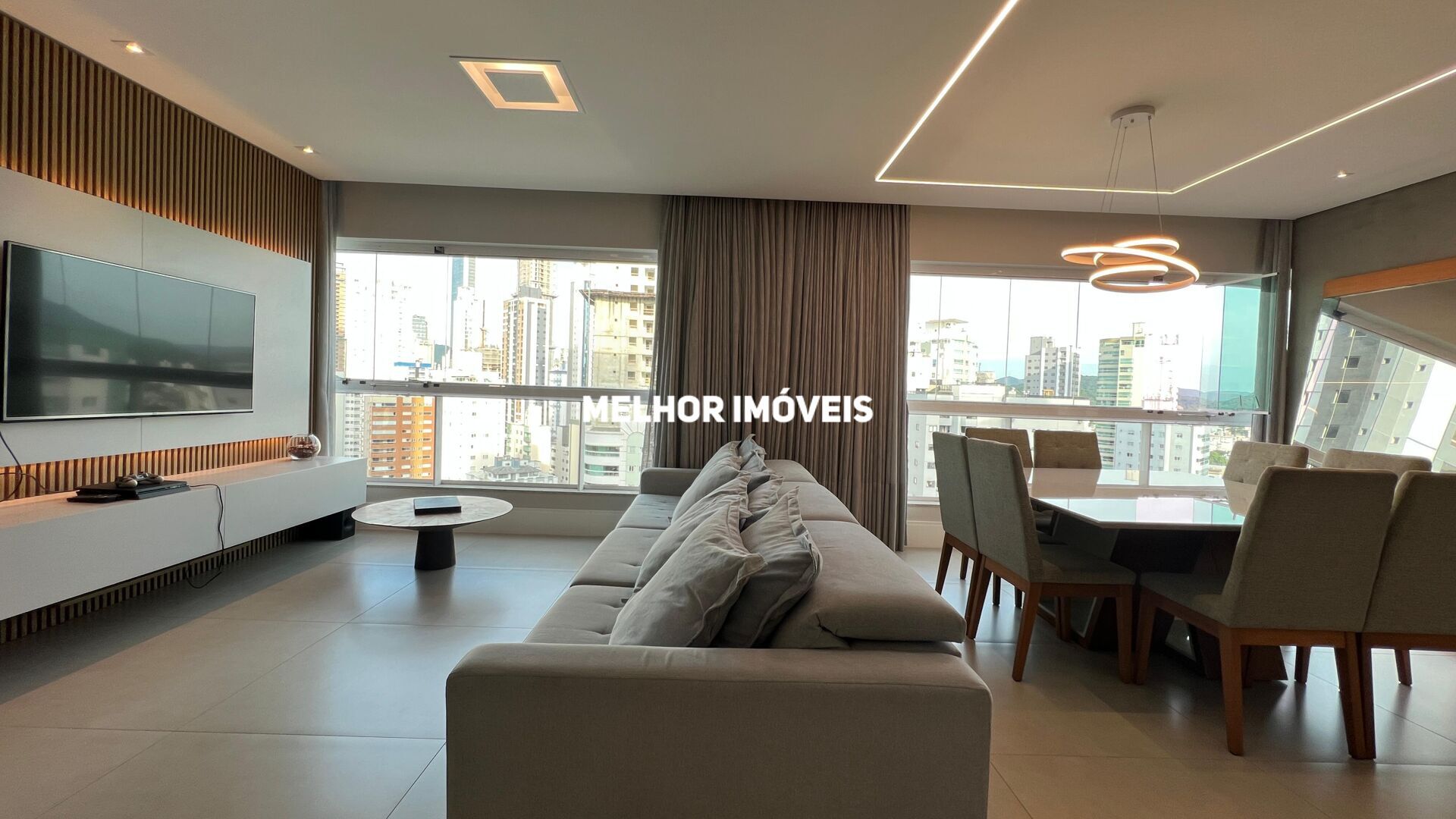 Apartamento à venda com 3 quartos, 136m² - Foto 4