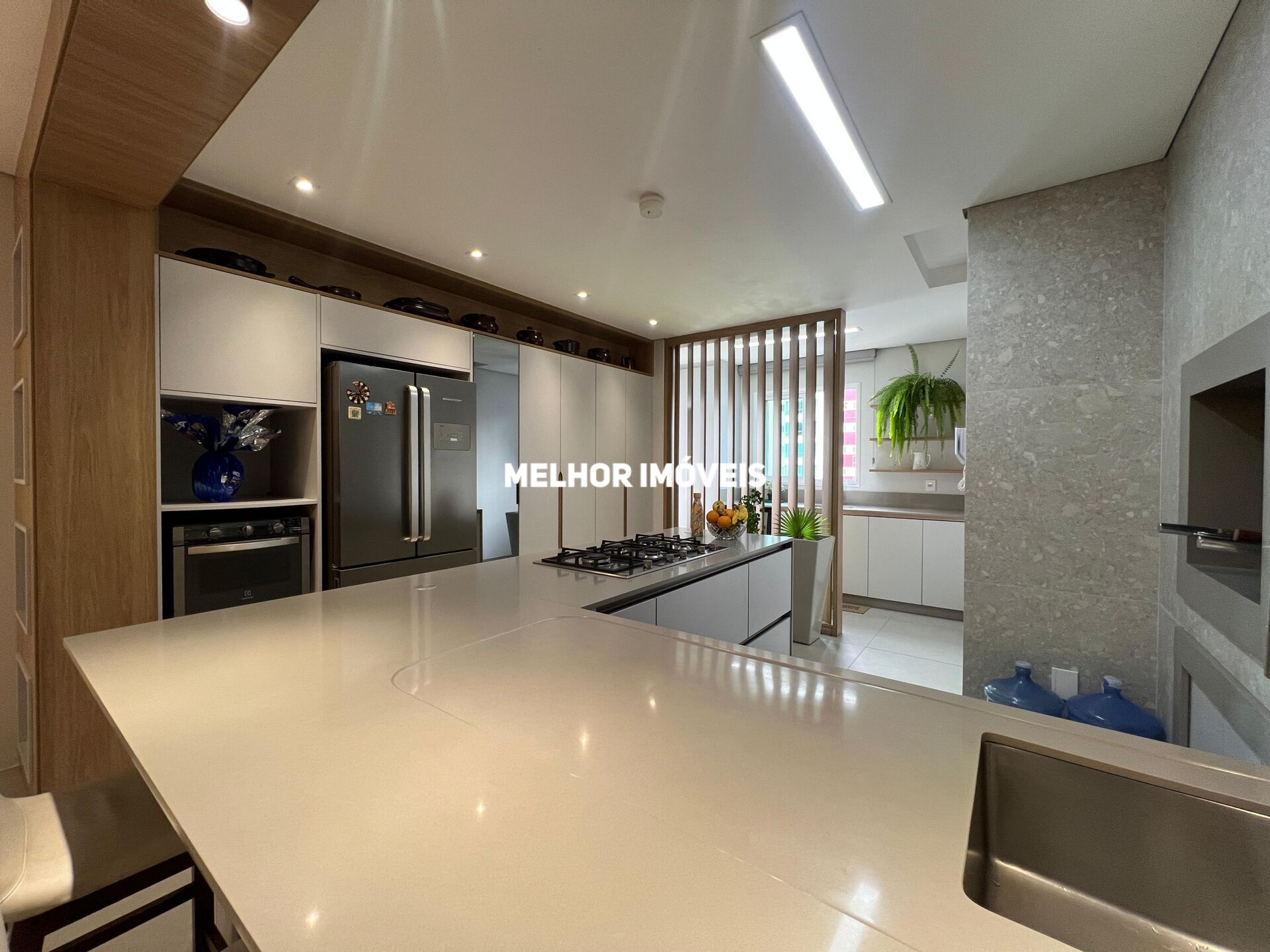 Apartamento à venda com 3 quartos, 136m² - Foto 11