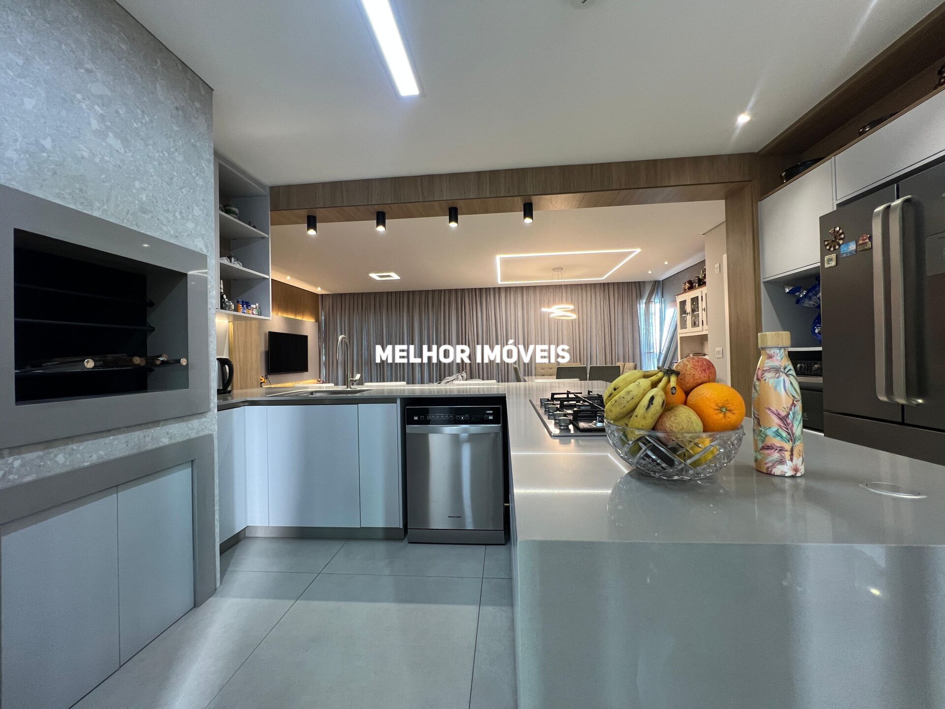 Apartamento à venda com 3 quartos, 136m² - Foto 13