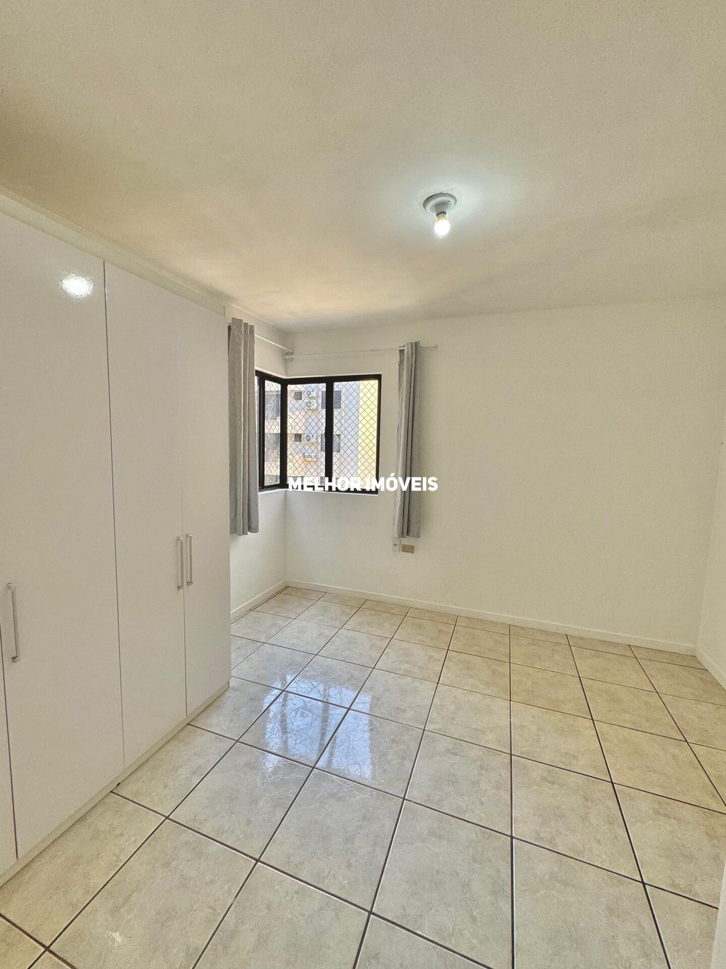 Apartamento à venda com 3 quartos, 110m² - Foto 9