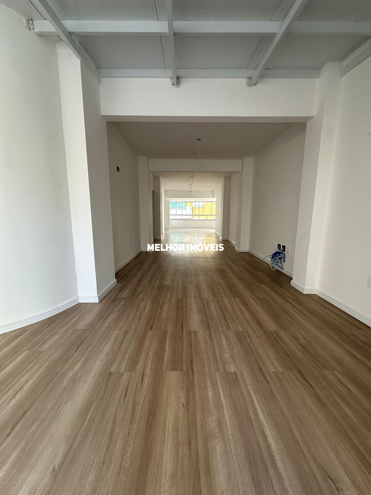 Apartamento à venda com 4 quartos, 201m² - Foto 3