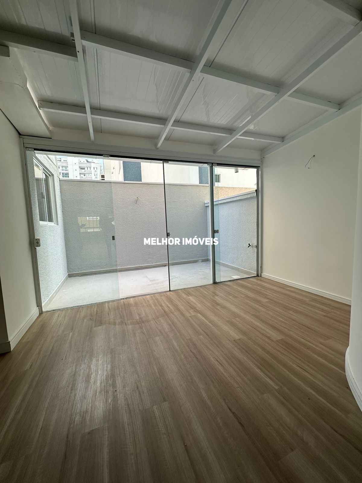 Apartamento à venda com 4 quartos, 201m² - Foto 12