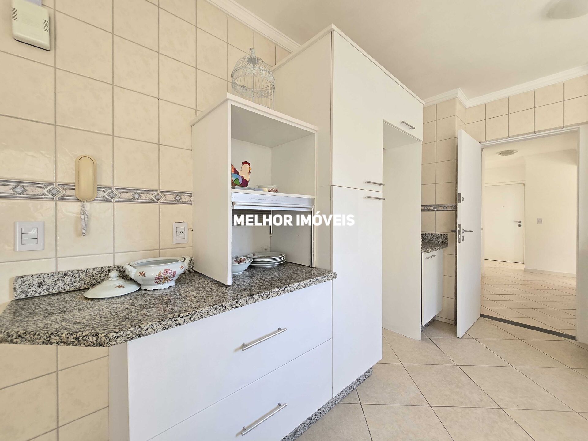 Apartamento para alugar com 2 quartos, 180m² - Foto 18