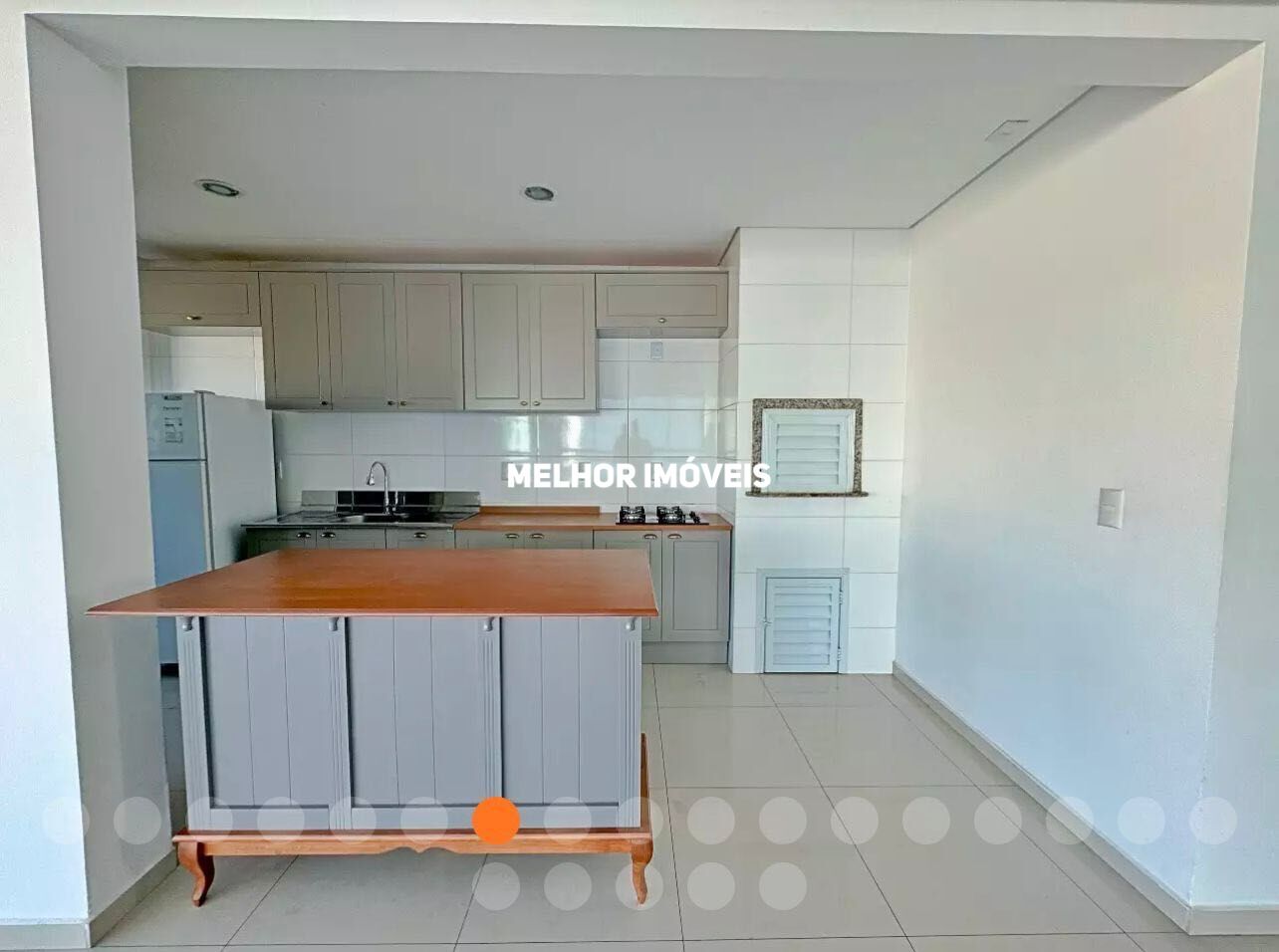 Apartamento para alugar com 3 quartos, 140m² - Foto 9