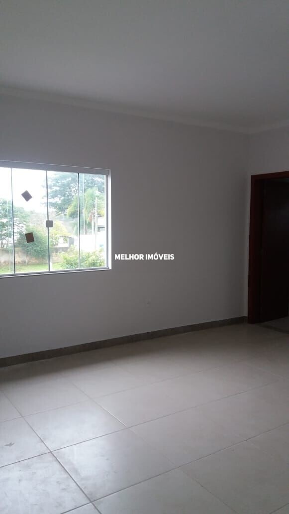 Sobrado à venda com 3 quartos, 200m² - Foto 2