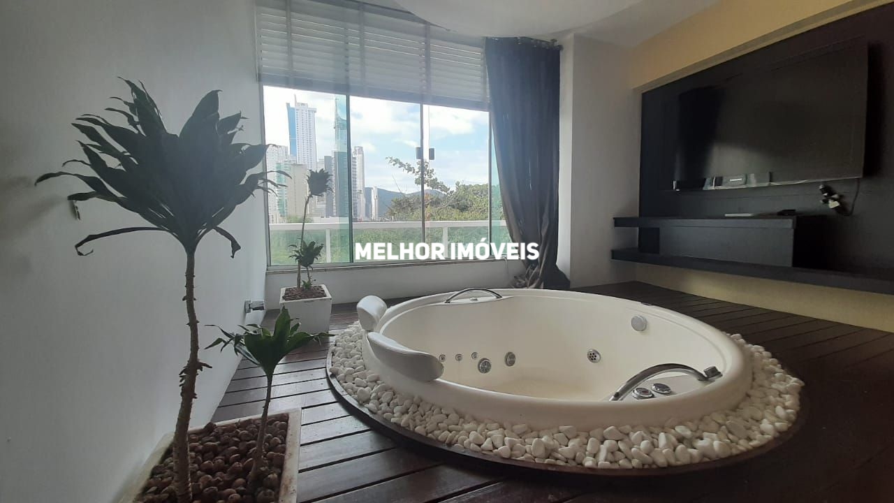 Apartamento à venda com 3 quartos, 131m² - Foto 23