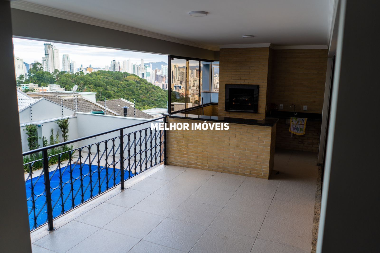 Casa à venda com 4 quartos, 373m² - Foto 18