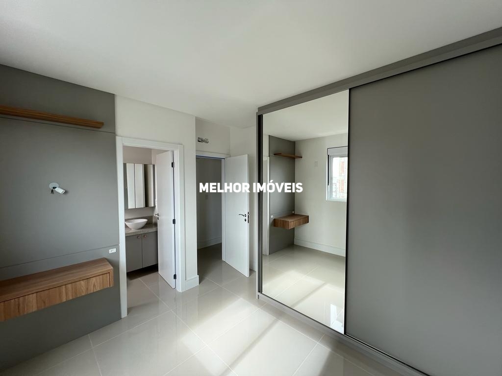 Apartamento à venda com 3 quartos, 116m² - Foto 12