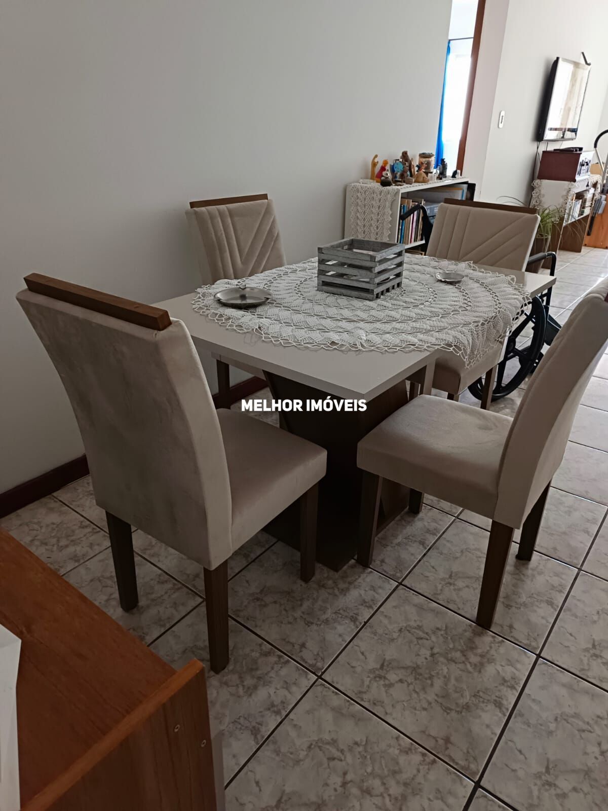 Apartamento à venda com 2 quartos, 83m² - Foto 1