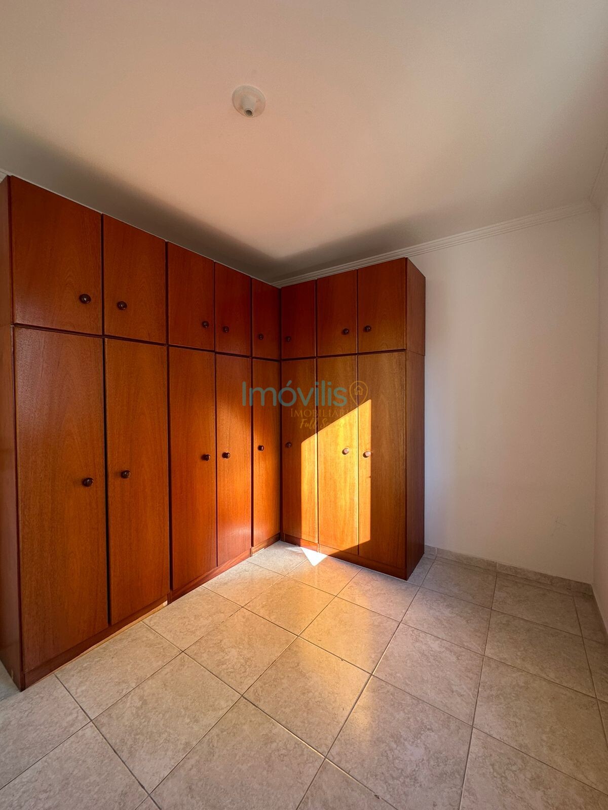 Apartamento para alugar com 2 quartos, 70m² - Foto 14