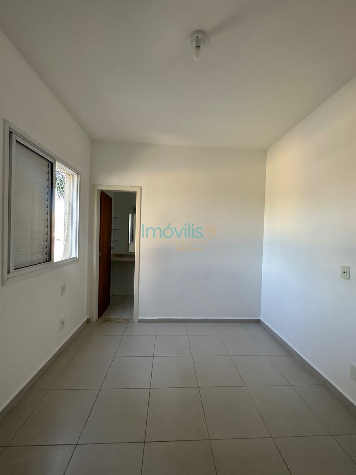 Apartamento para alugar com 2 quartos, 65m² - Foto 4