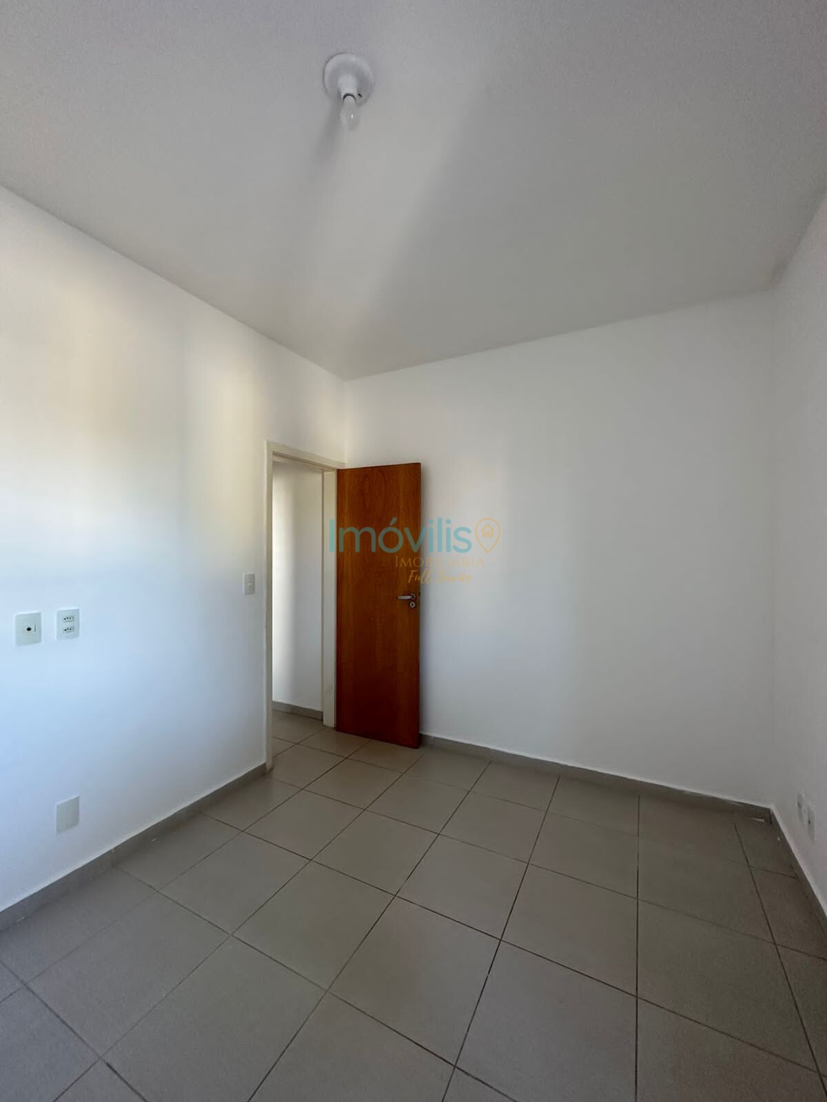 Apartamento para alugar com 2 quartos, 65m² - Foto 13