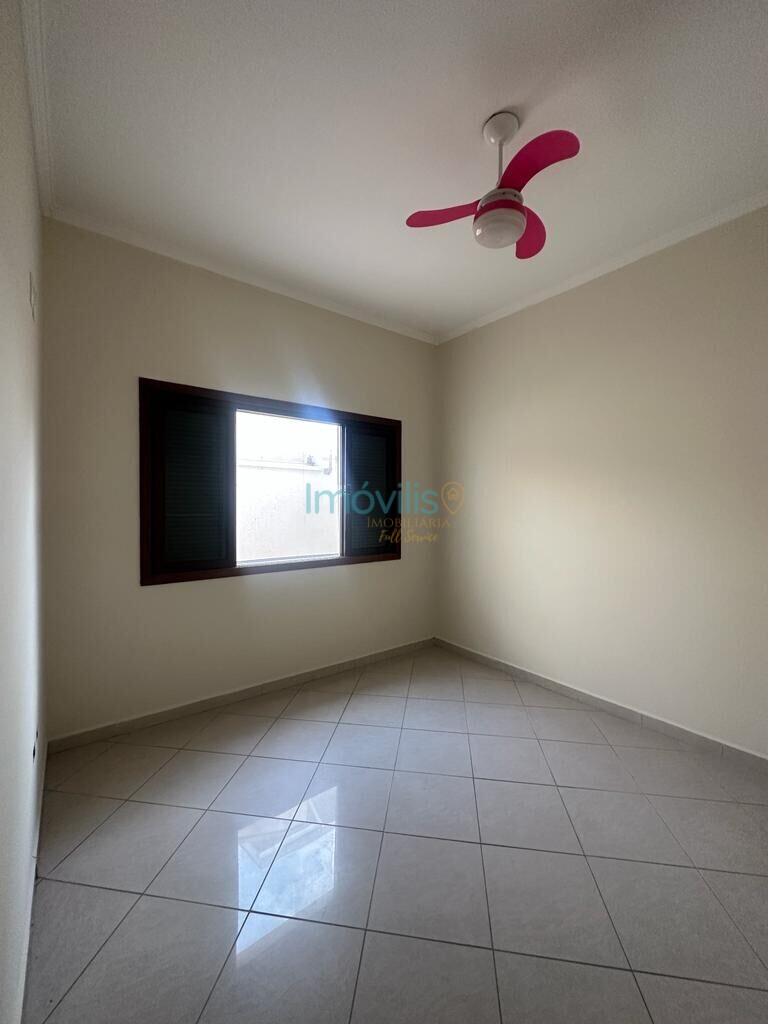 Apartamento para alugar com 3 quartos, 200m² - Foto 13