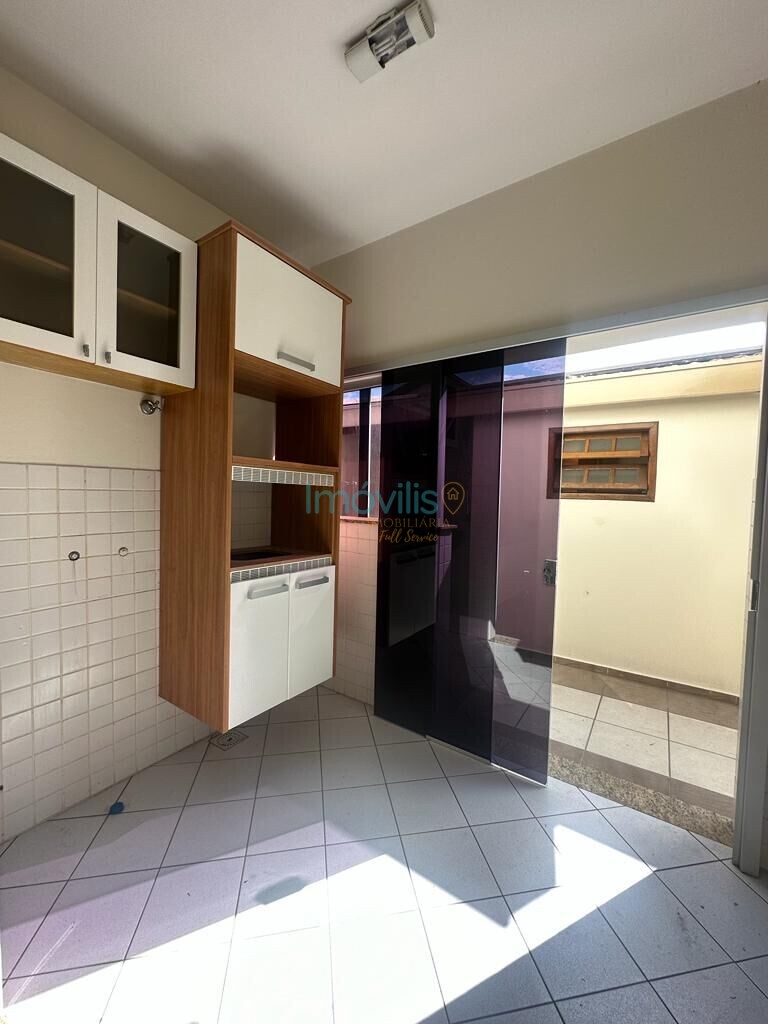 Apartamento para alugar com 3 quartos, 200m² - Foto 24