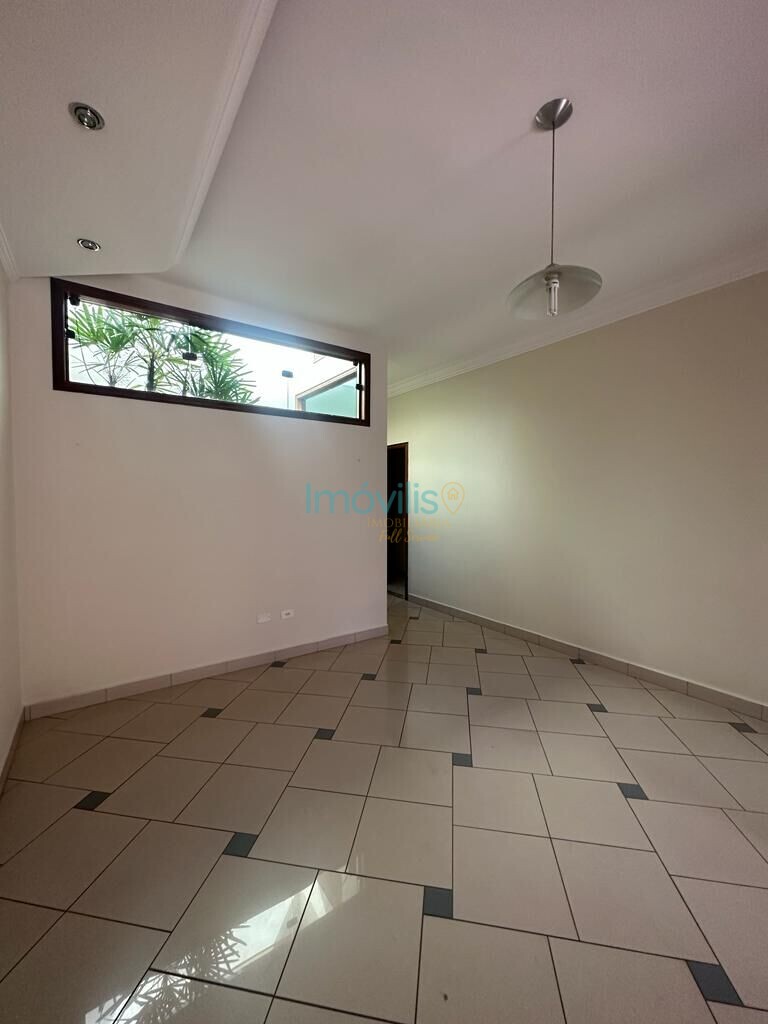 Apartamento para alugar com 3 quartos, 200m² - Foto 16