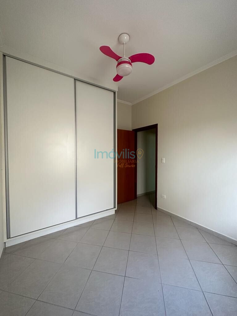 Apartamento para alugar com 3 quartos, 200m² - Foto 14