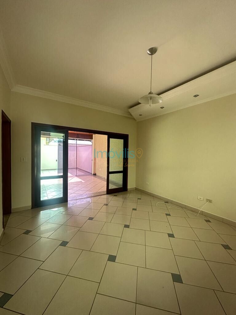 Apartamento para alugar com 3 quartos, 200m² - Foto 19