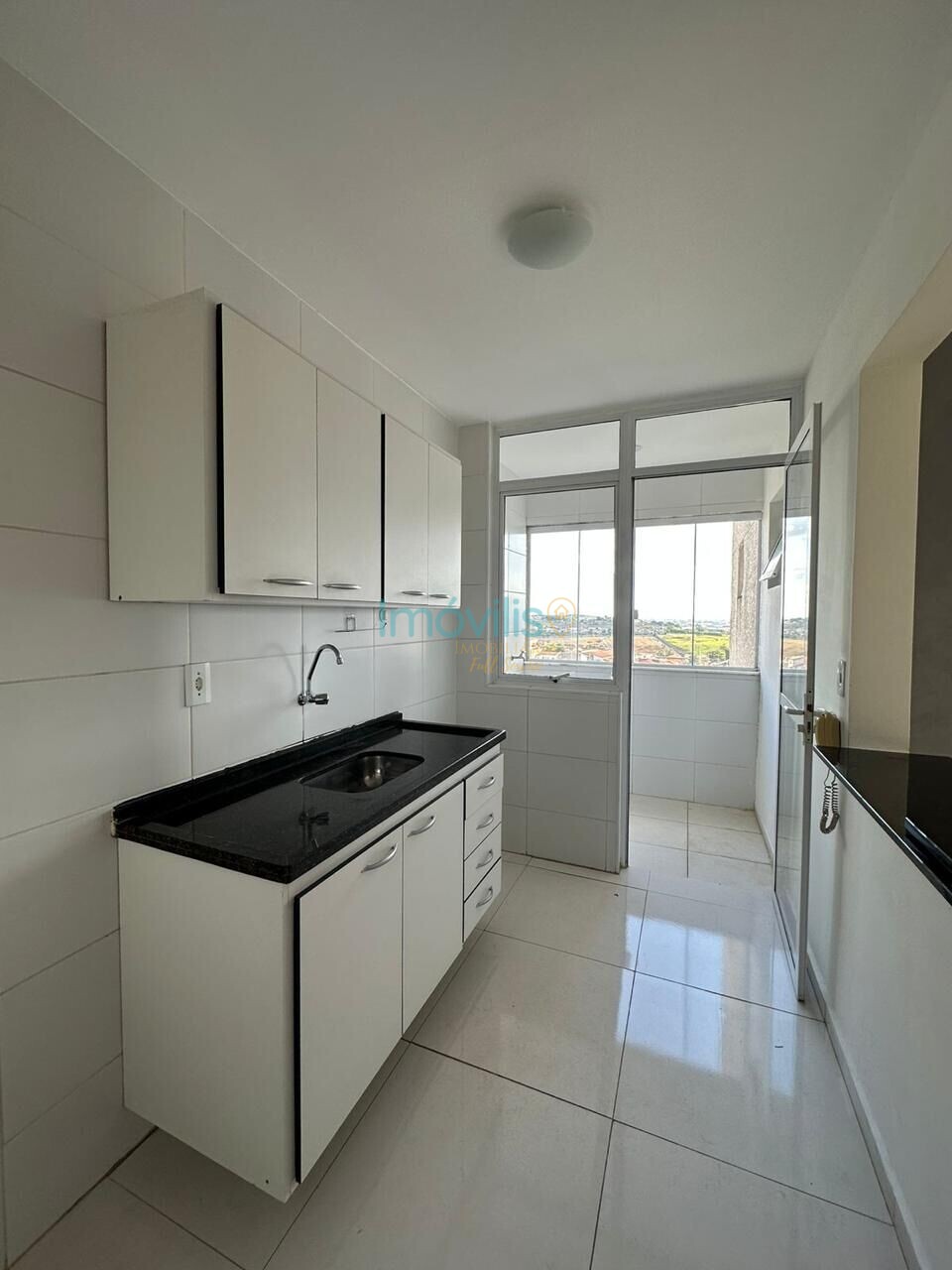 Apartamento para alugar com 2 quartos, 73m² - Foto 3