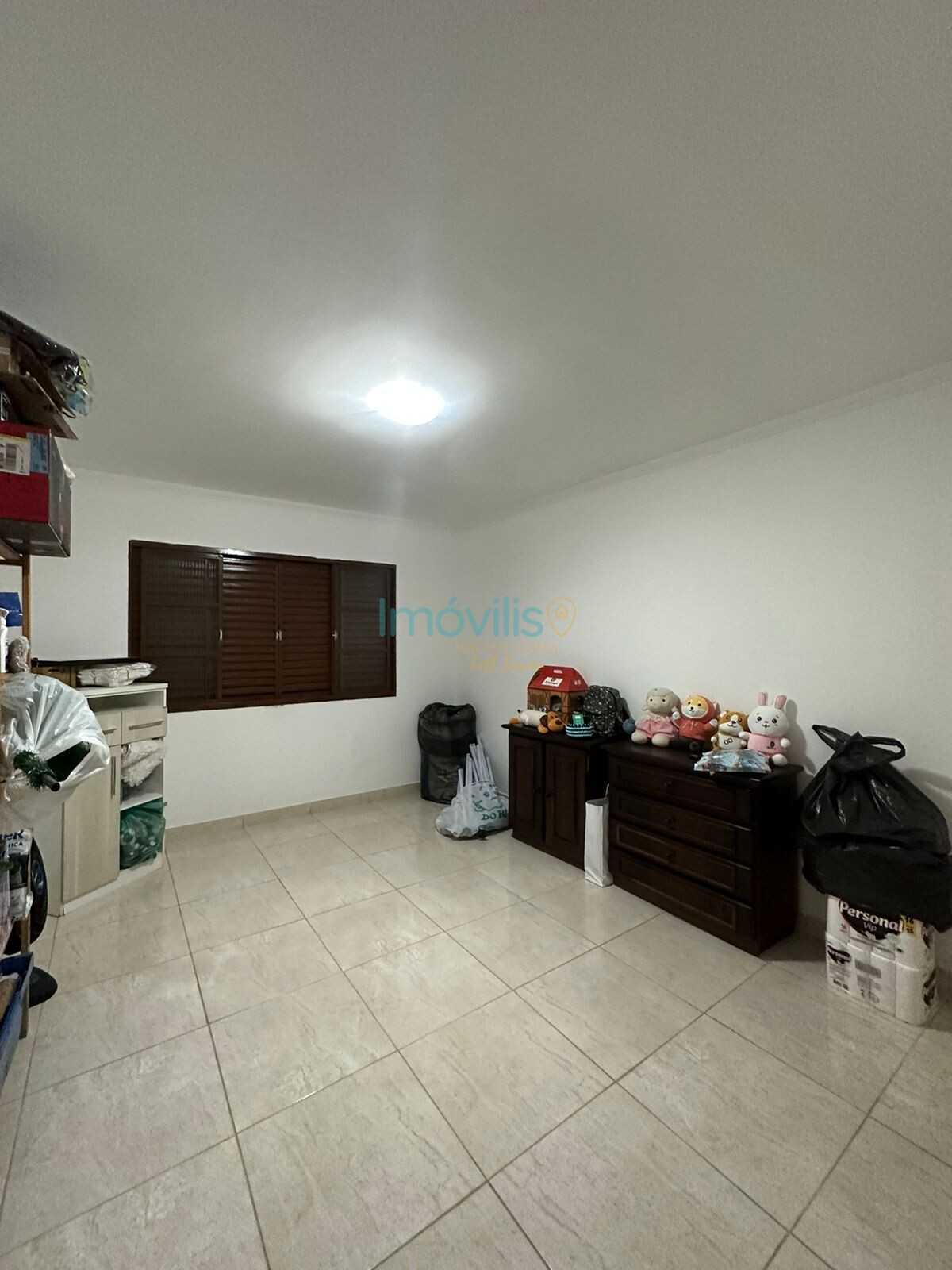 Casa para alugar com 3 quartos, 230m² - Foto 14