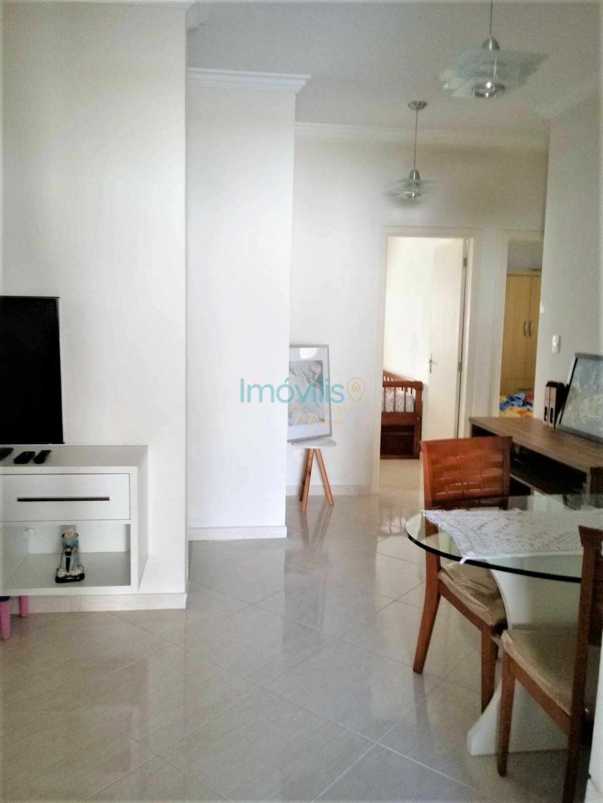 Apartamento à venda com 3 quartos, 84m² - Foto 2