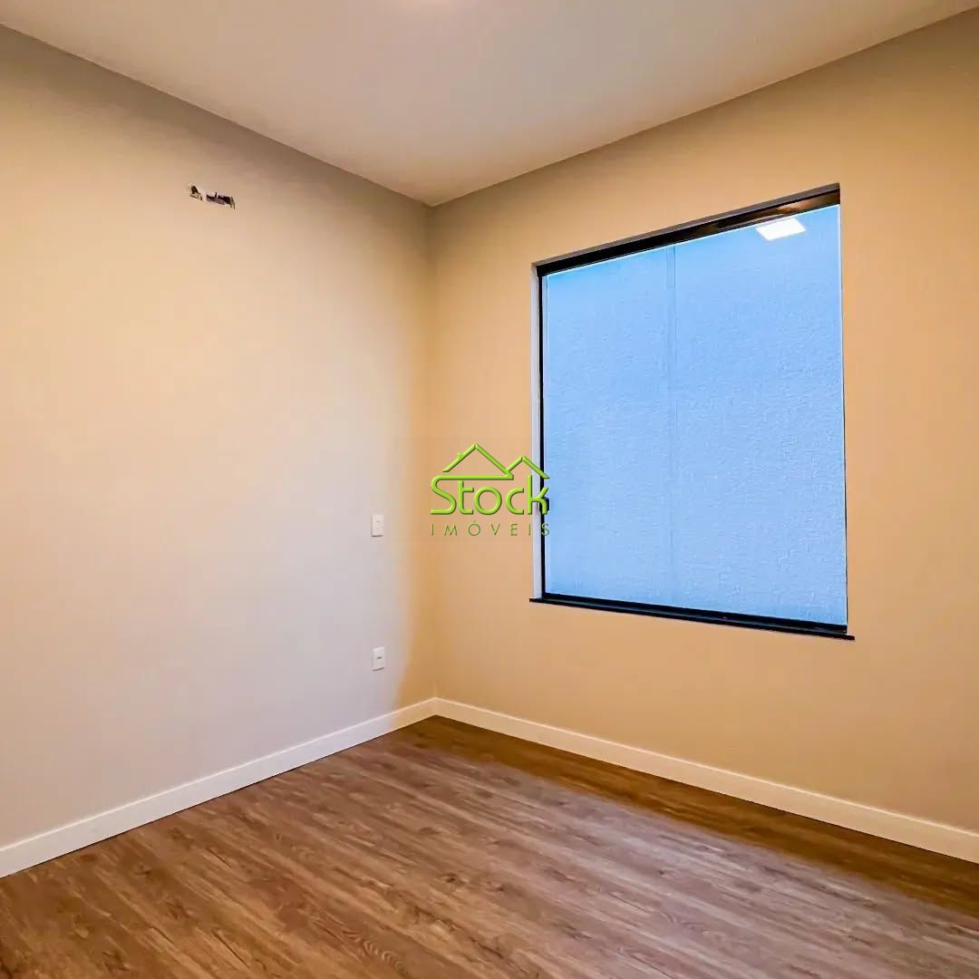 Casa à venda com 3 quartos, 250m² - Foto 7