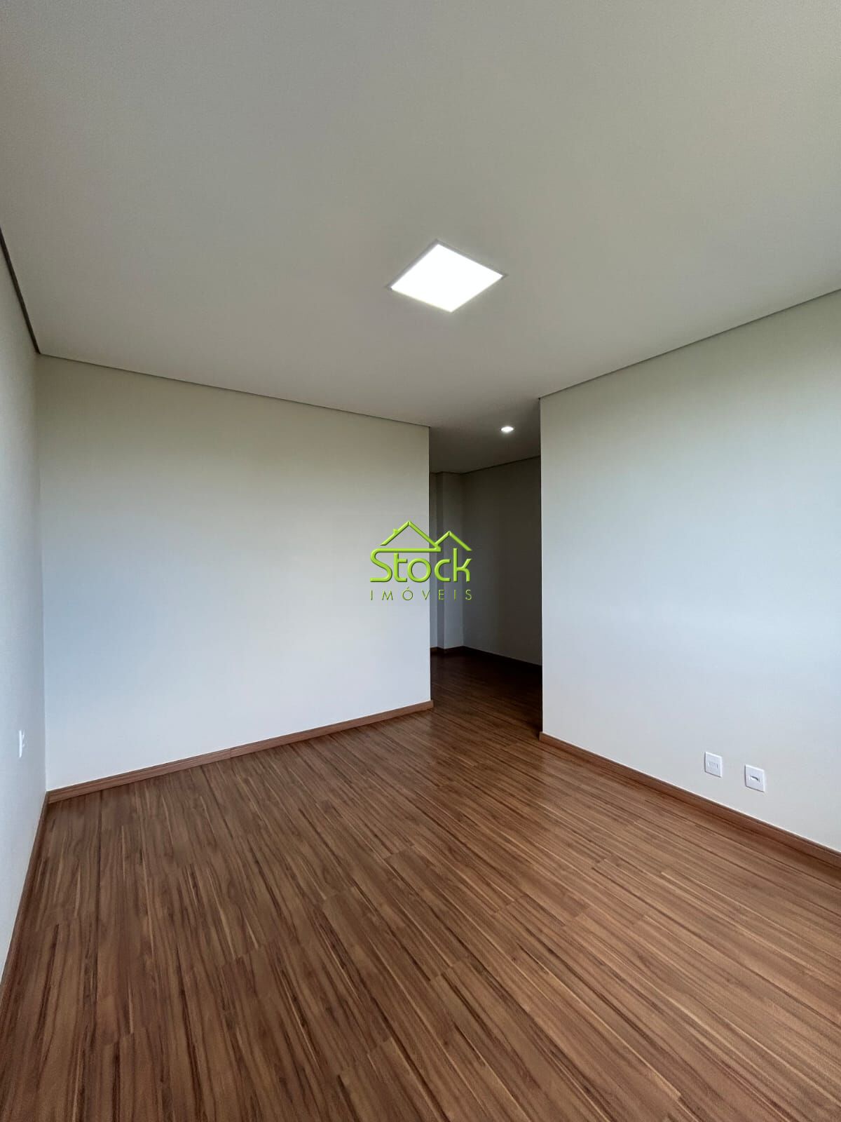 Casa à venda com 3 quartos, 319m² - Foto 5