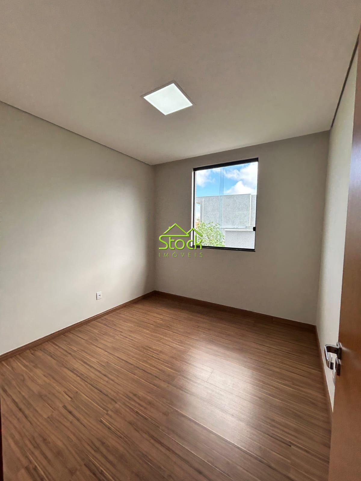 Casa à venda com 3 quartos, 319m² - Foto 10