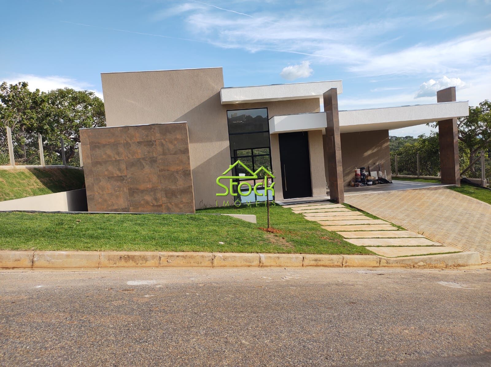 Casa de Condomínio à venda com 4 quartos, 1027m² - Foto 1