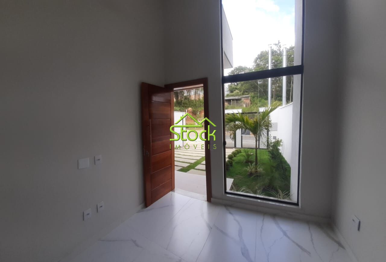 Casa à venda com 3 quartos, 180m² - Foto 5