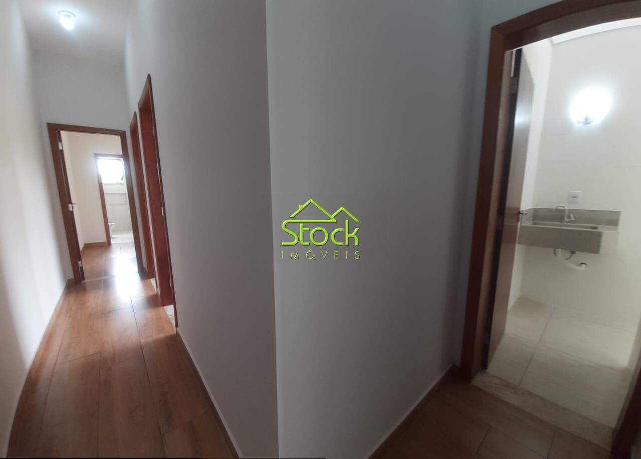 Casa à venda com 3 quartos, 180m² - Foto 9