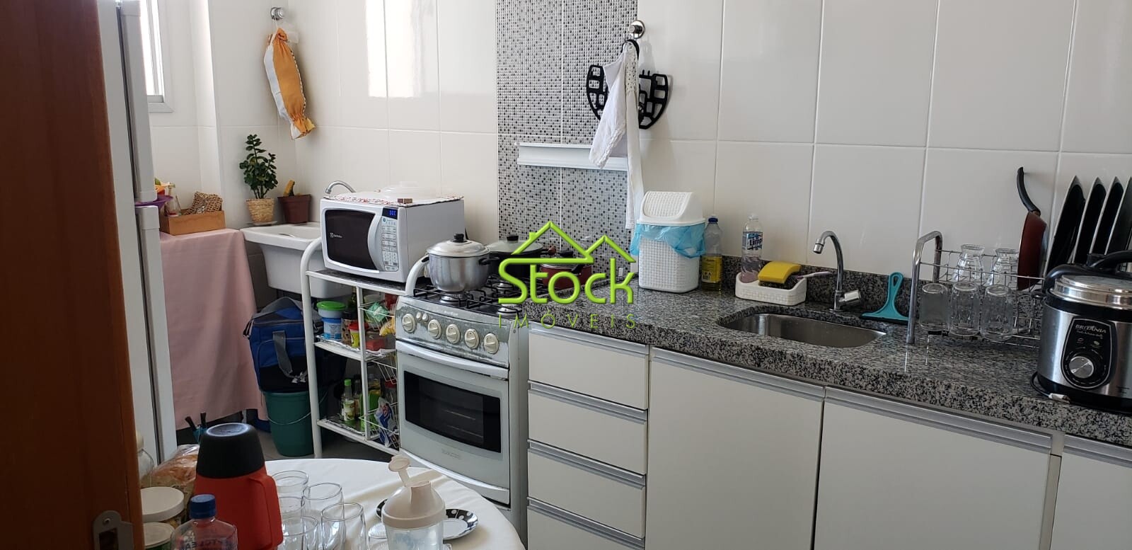 Apartamento à venda com 2 quartos, 57m² - Foto 6