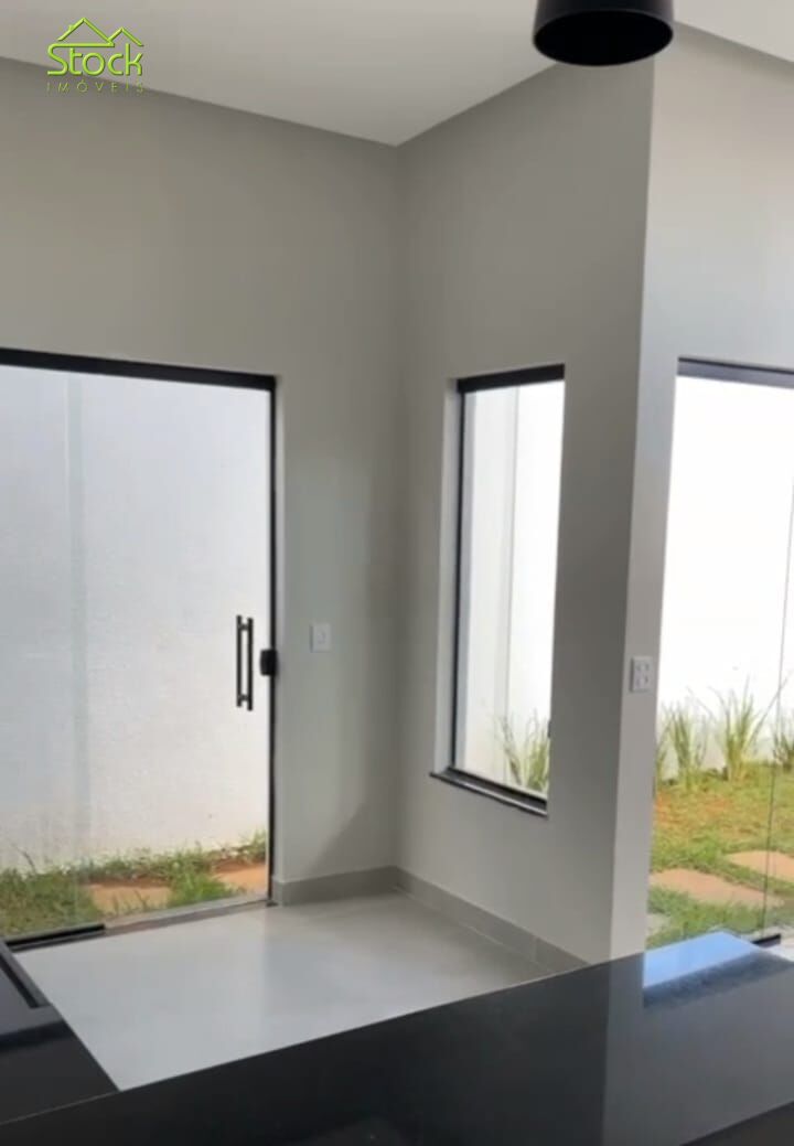 Casa à venda com 2 quartos, 190m² - Foto 9