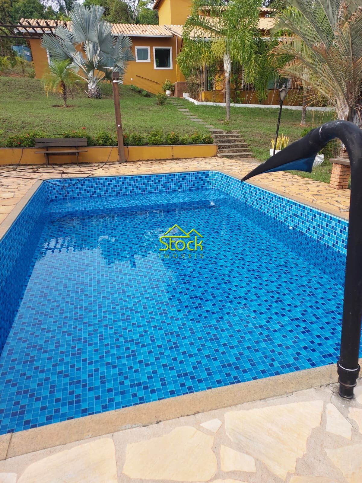 Casa de Condomínio à venda com 4 quartos, 2000m² - Foto 2
