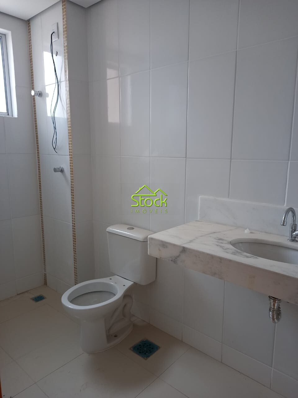 Apartamento à venda com 2 quartos, 64m² - Foto 4