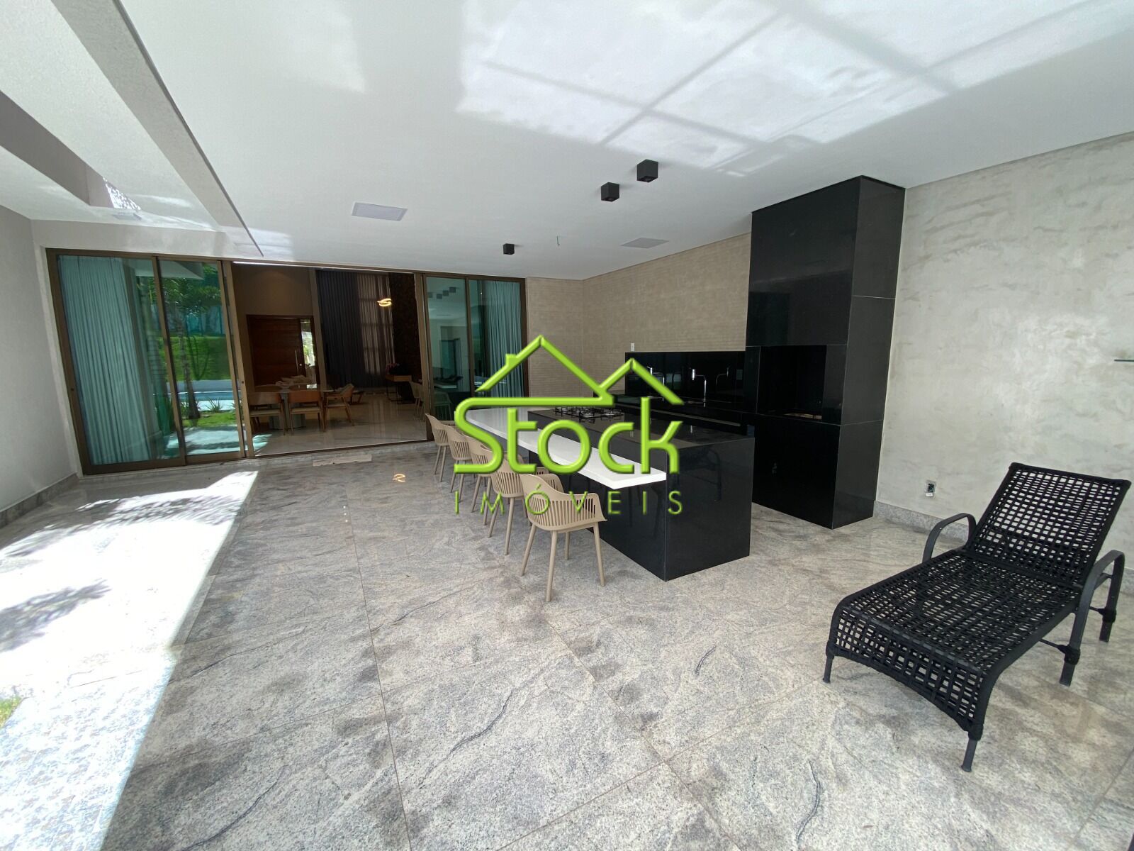 Casa de Condomínio à venda com 4 quartos, 1600m² - Foto 14