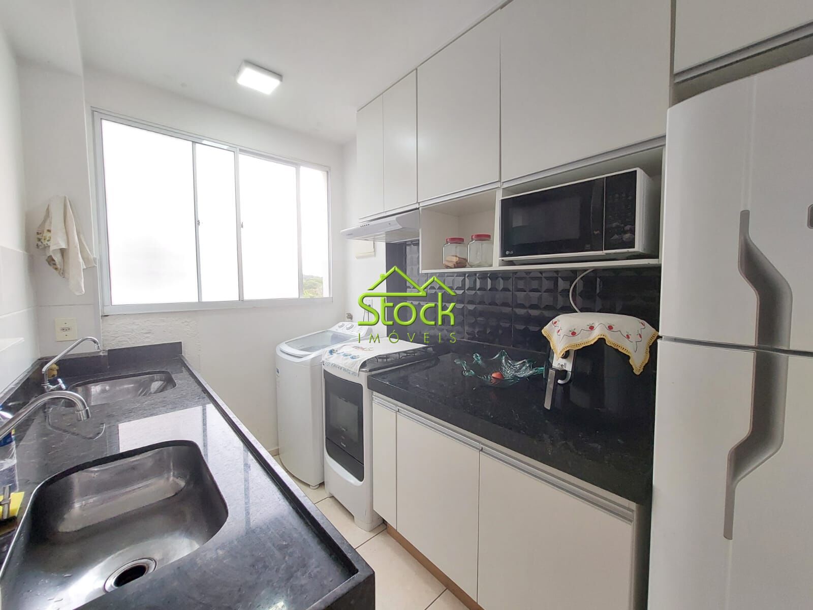 Apartamento à venda com 2 quartos, 44m² - Foto 17