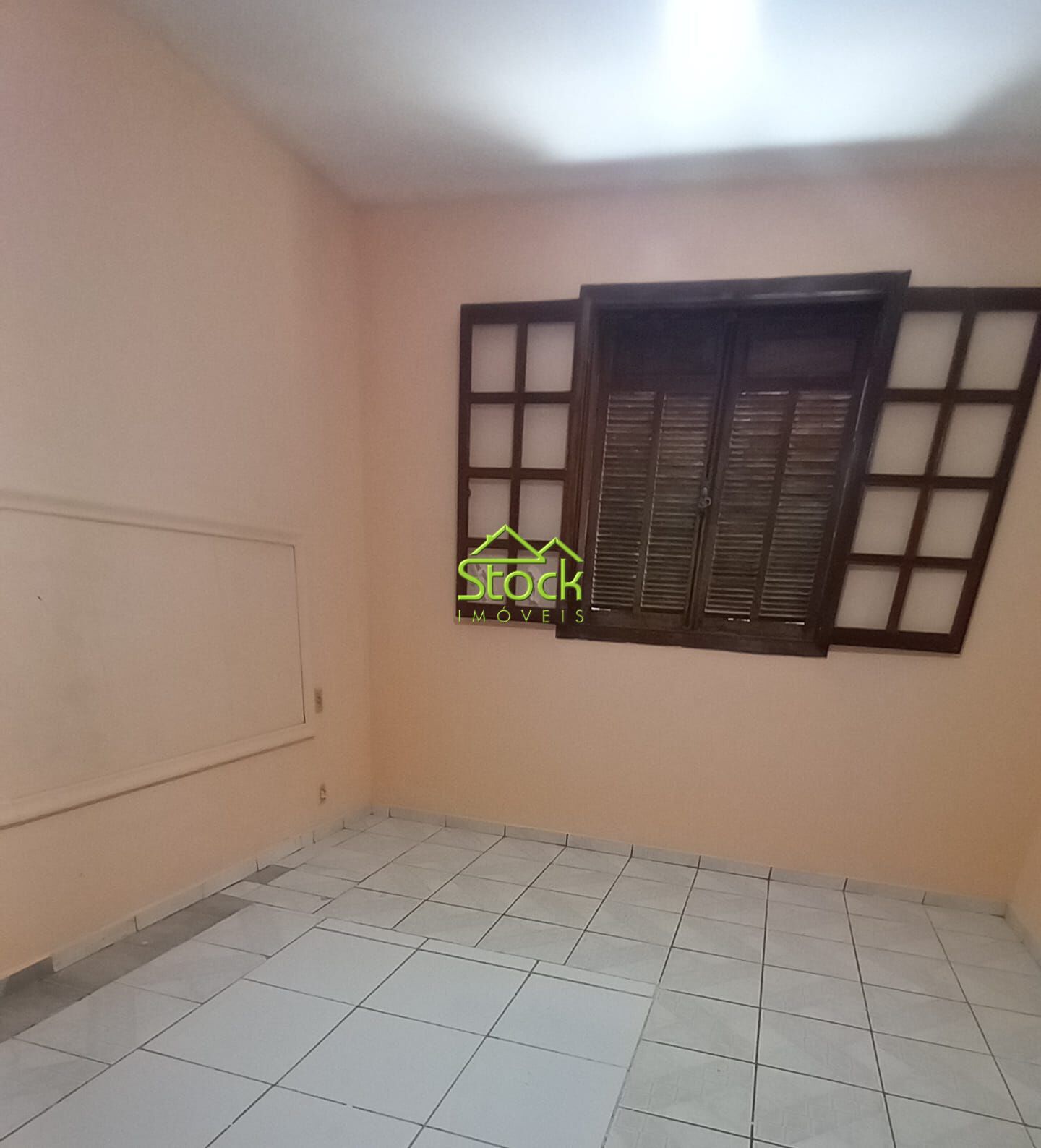 Casa à venda com 3 quartos, 1000m² - Foto 7