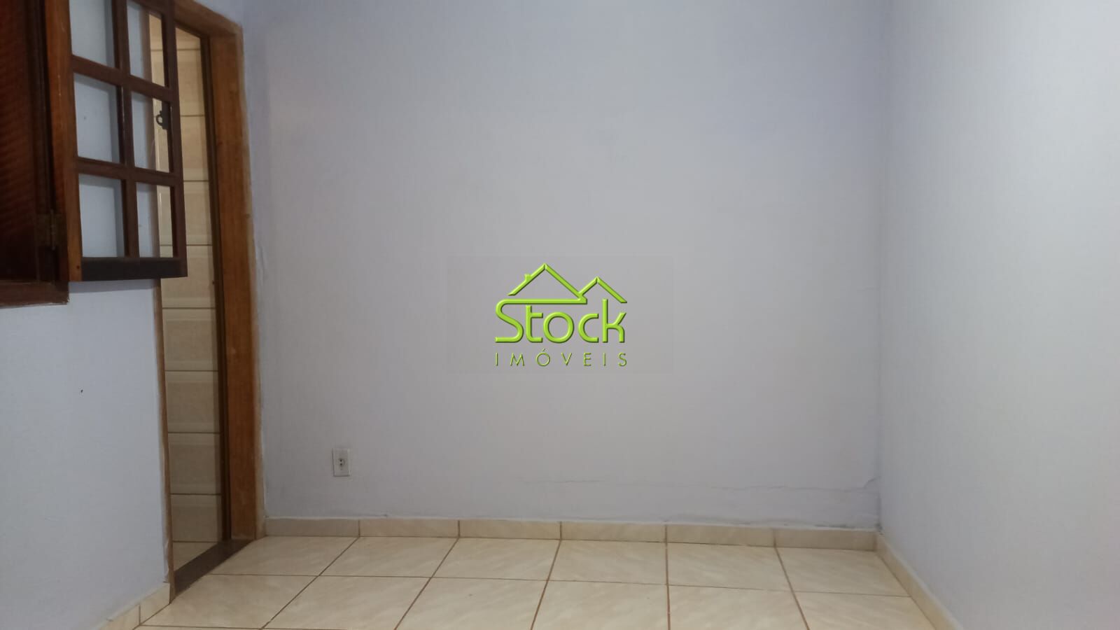 Casa à venda com 3 quartos, 1000m² - Foto 5