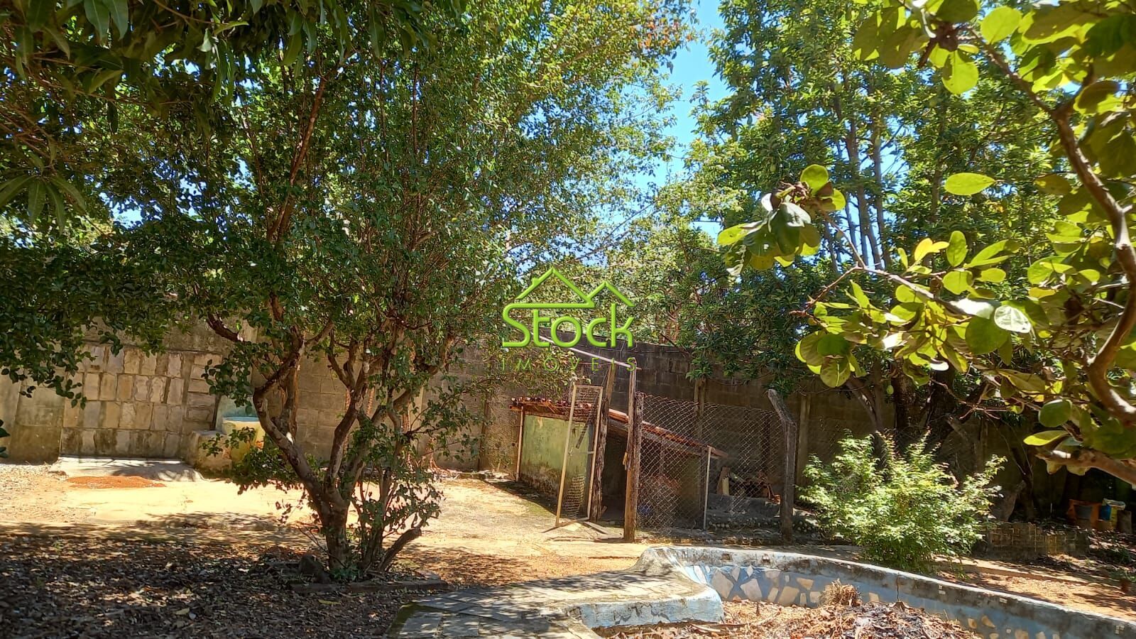 Casa à venda com 3 quartos, 1000m² - Foto 19