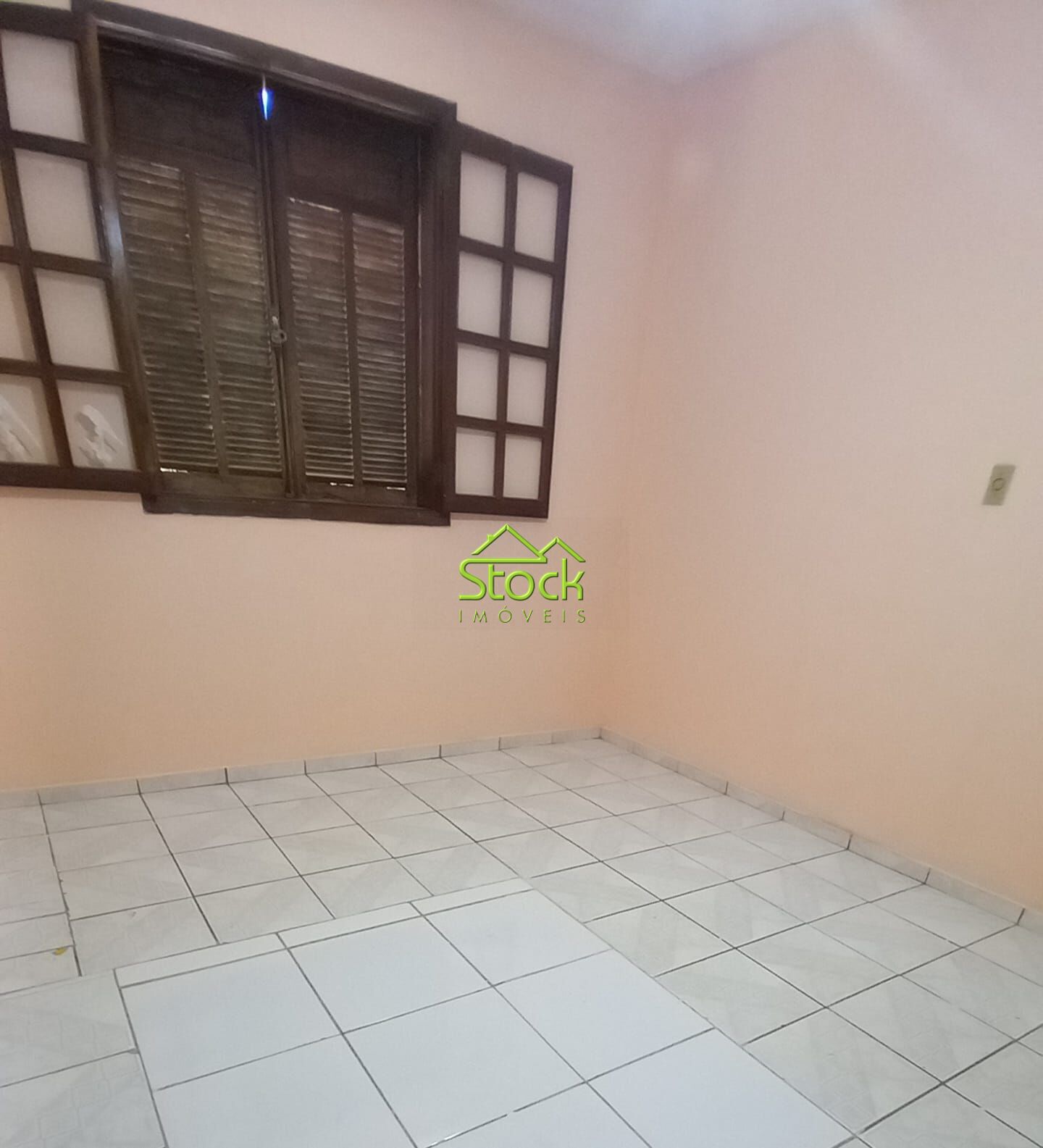 Casa à venda com 3 quartos, 1000m² - Foto 8