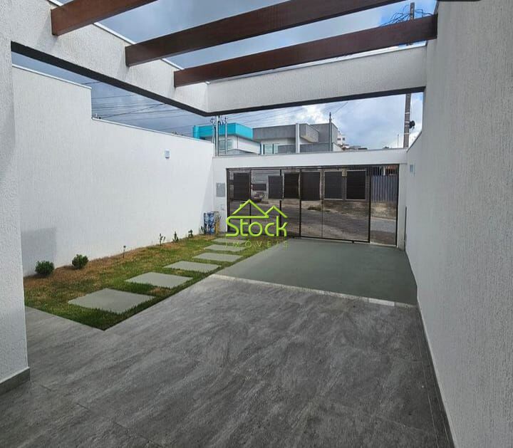 Casa à venda com 3 quartos, 180m² - Foto 5