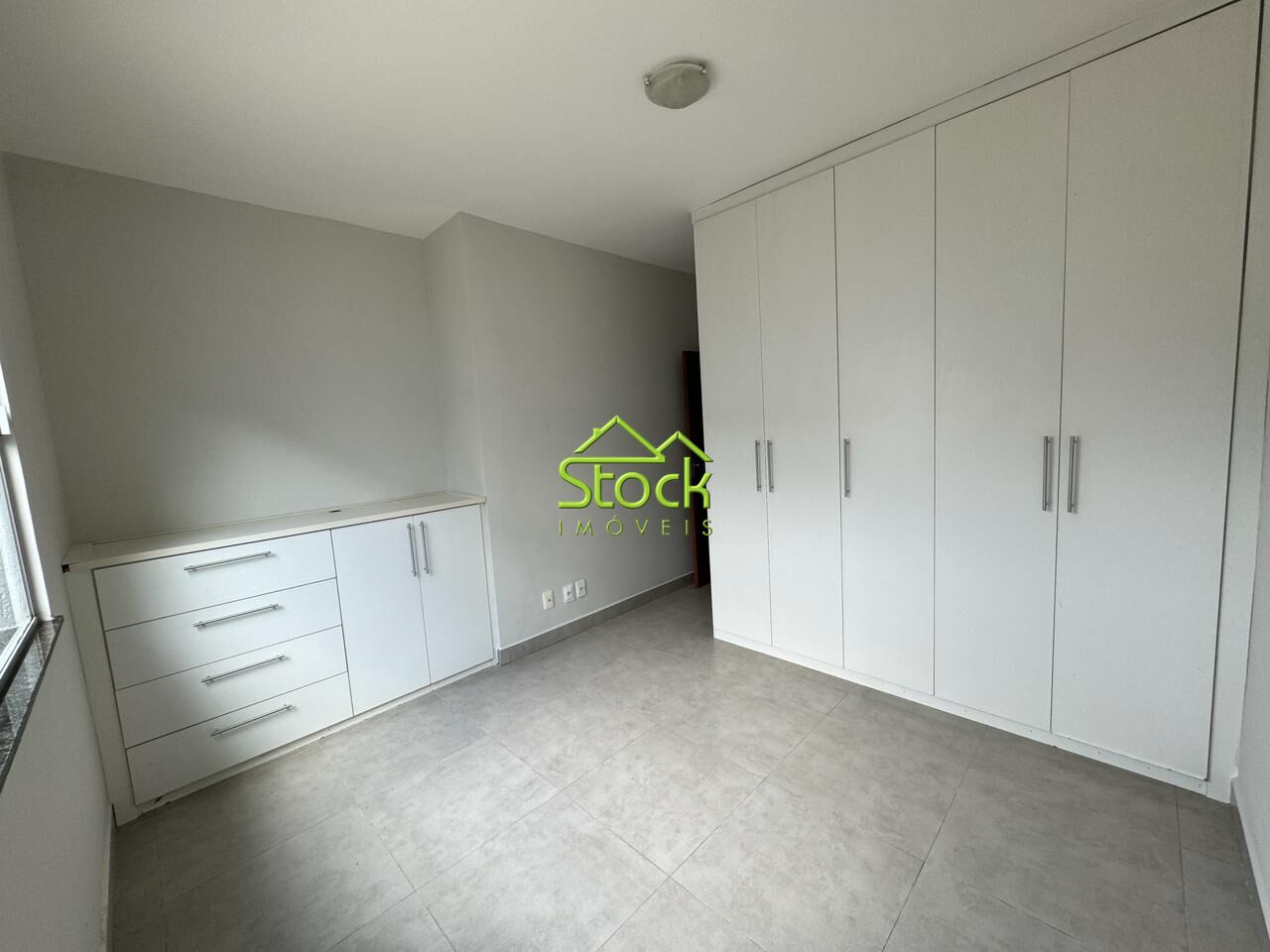 Casa à venda com 2 quartos, 182m² - Foto 12