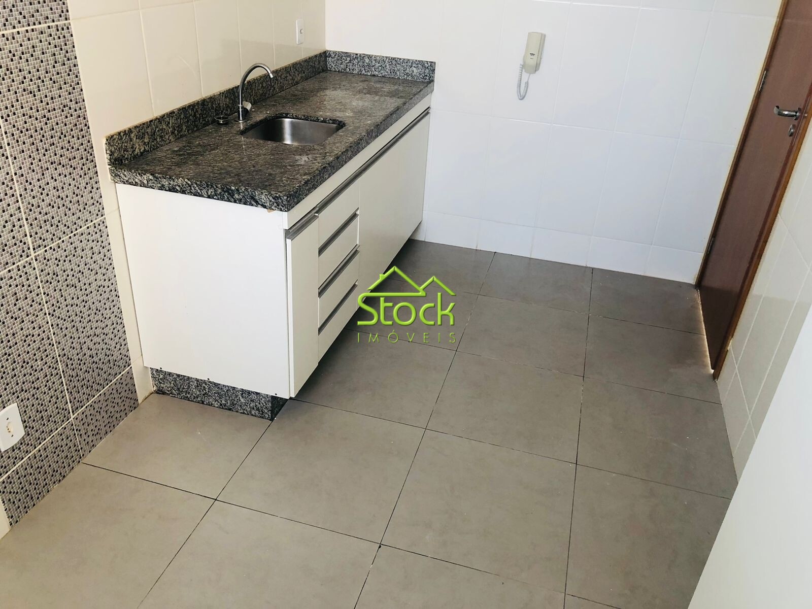 Apartamento à venda com 2 quartos, 57m² - Foto 19