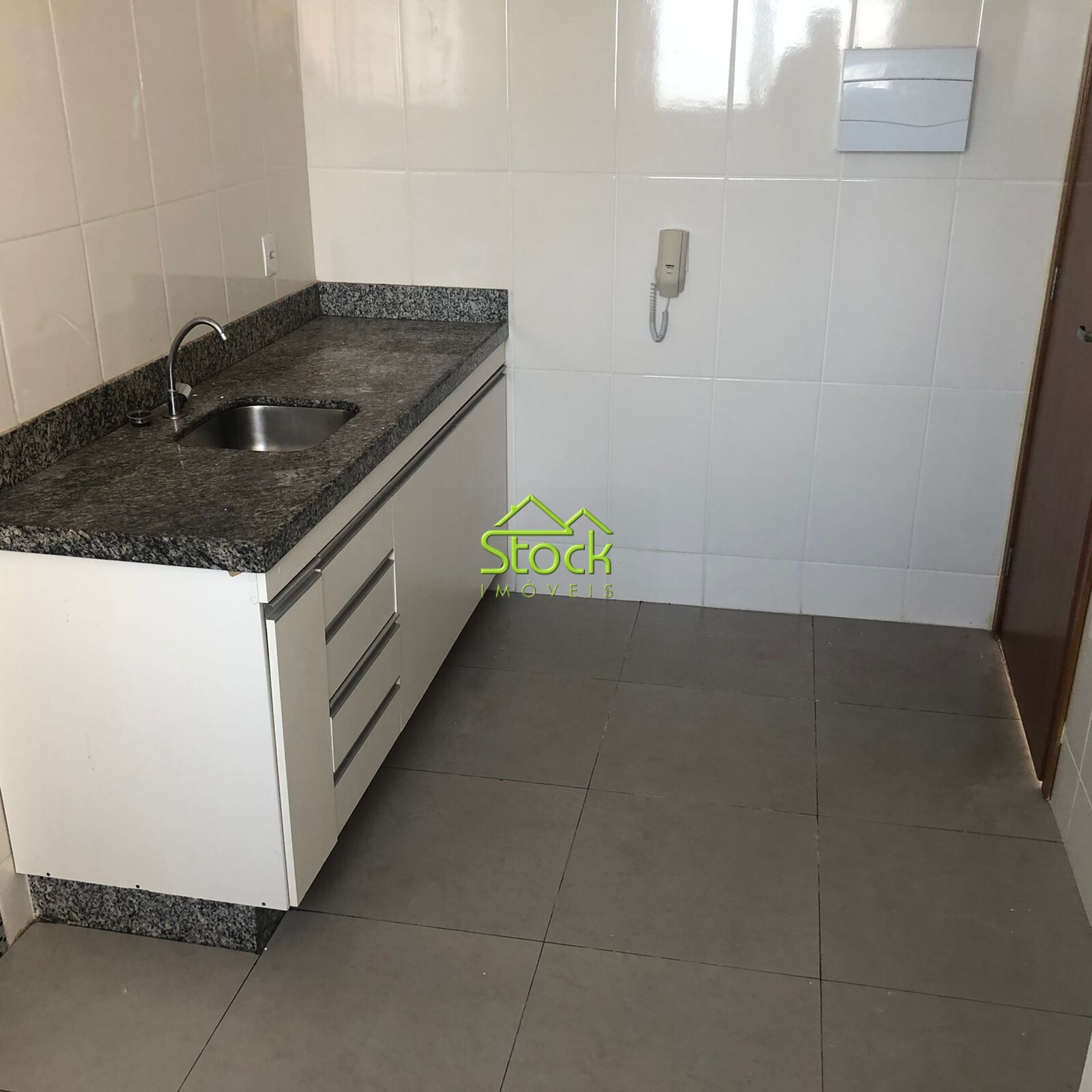 Apartamento à venda com 2 quartos, 57m² - Foto 18