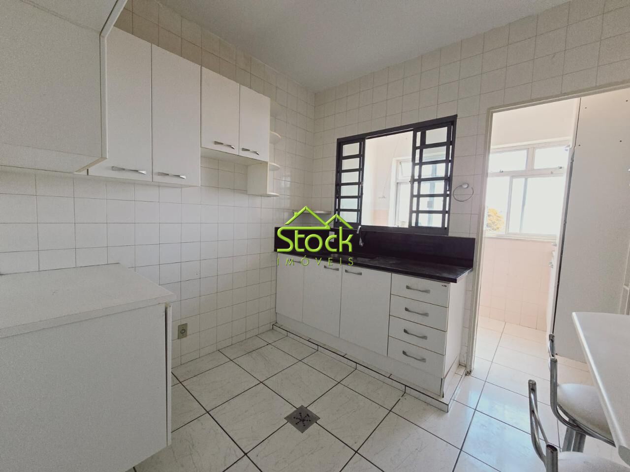 Apartamento à venda com 3 quartos, 88m² - Foto 3