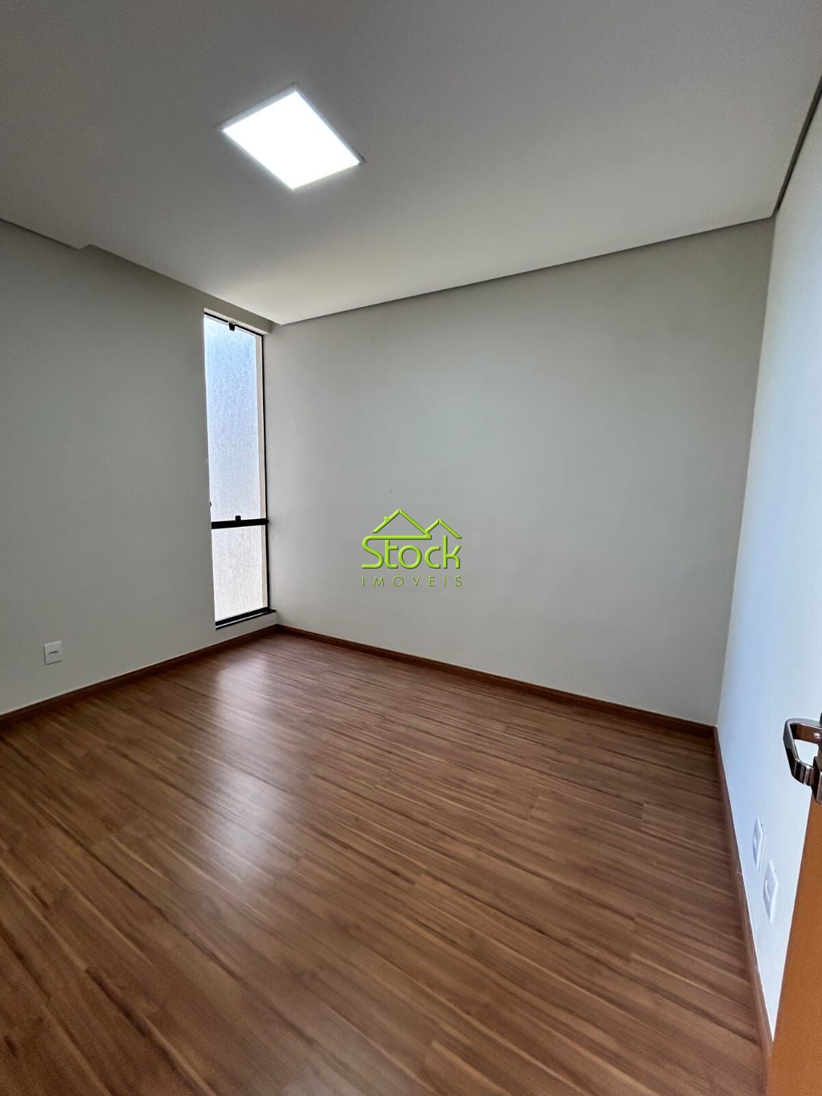 Casa à venda com 4 quartos, 243m² - Foto 11